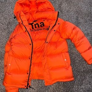 ORANGE TNA superpuff sz small